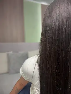Im Valentina online show from 06-25-26, 10:59