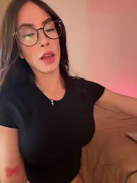 Im Valentina online show from 05-21-26, 11:24