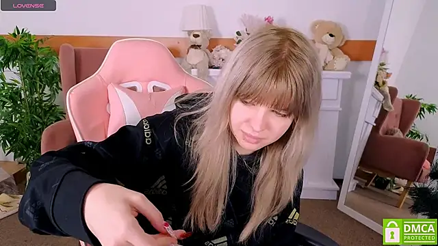 Grace and  Jacob online show from 12-20-25, 07:11