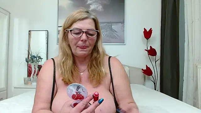 YulliaMilf online show from 03-03-26, 06:37