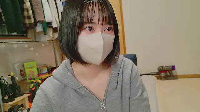 Snapshot of HIKARI_x0 chatting on 02-18-25, 02:06 HIKARI x0 online show from 02-18-25, 02:06