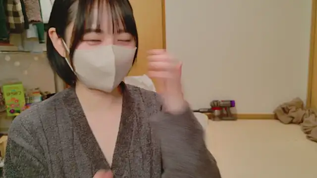 Snapshot of HIKARI_x0 chatting on 02-21-25, 02:16 HIKARI x0 online show from 02-21-25, 02:16