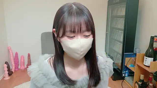 Snapshot of HIKARI_x0 chatting on 07-17-26, 05:04 HIKARI x0 online show from 07-17-26, 05:04