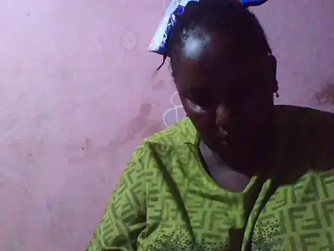 Snapshot of big_clits chatting on 06-08-26, 02:12 big clits online show from 06-08-26, 02:12
