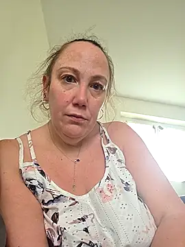 Wisie Cutie online show from 03-16-26, 10:30