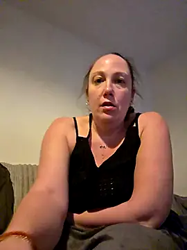 Wisie Cutie online show from 03-01-26, 06:41