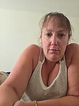 Wisie Cutie online show from 06-02-26, 03:45