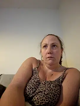 Snapshot of Wisie_Cutie chatting on 03-12-25, 11:22 Wisie Cutie online show from 03-12-25, 11:22
