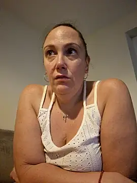 Wisie Cutie online show from 11-02-25, 06:02