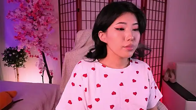 Snapshot of Wendy__Hills chatting on 09-19-25, 05:44 Wendy Hills online show from 09-19-25, 05:44