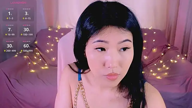 Snapshot of Wendy__Hills chatting on 05-10-26, 05:33 Wendy Hills online show from 05-10-26, 05:33