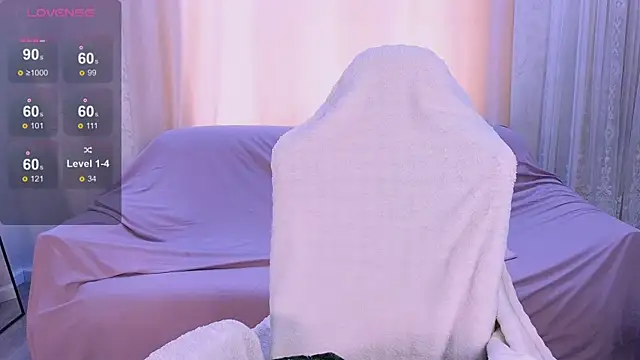 Wendy  Hills online show from 11-17-25, 05:33