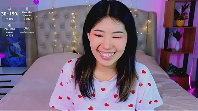 Snapshot of Wendy__Hills chatting on 03-10-25, 12:28 Wendy Hills online show from 03-10-25, 12:28