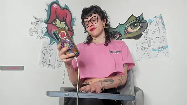 Snapshot of trinitty chatting on 05-21-26, 06:38 trinitty online show from 05-21-26, 06:38