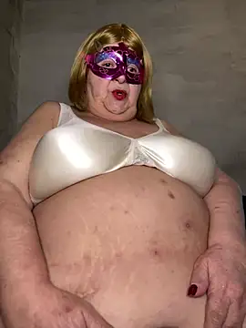 Snapshot of mariannecox chatting on 12-27-24, 02:25 mariannecox online show from 12-27-24, 02:25