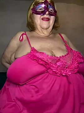 Snapshot of mariannecox chatting on 12-29-24, 03:54 mariannecox online show from 12-29-24, 03:54
