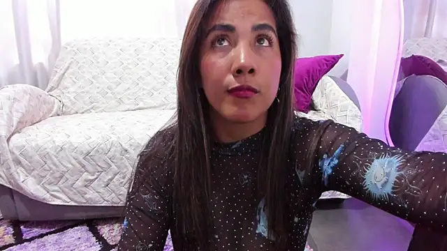 KAROLIVONNE online show from 02-11-26, 09:03