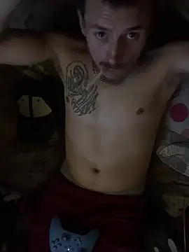 Snapshot of bugboy chatting on 05-27-26, 05:04 bugboy online show from 05-27-26, 05:04
