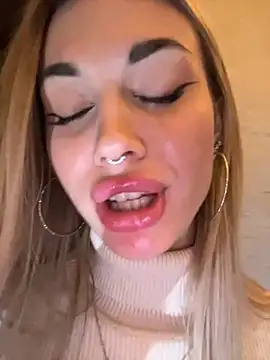 Charming Ritta online show from 01-26-25, 06:49