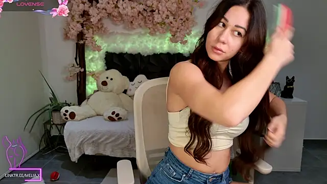 Meliazz online show from 01-25-25, 04:24