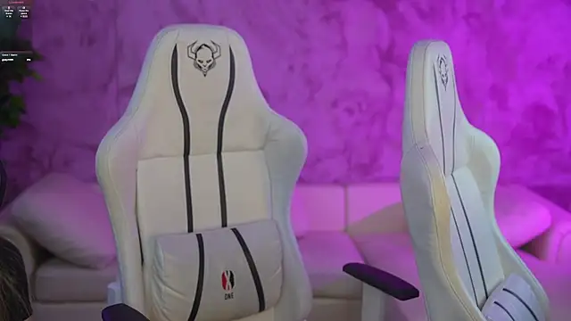 Snapshot of Kisasolo chatting on 03-05-25, 04:02 Kisasolo online show from 03-05-25, 04:02