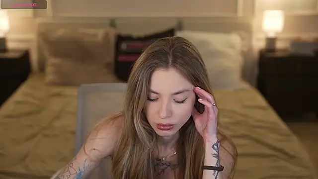 Kisasolo online show from 11-26-25, 01:05