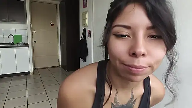 Snapshot of Diosagata chatting on 07-22-26, 05:59 Diosagata online show from 07-22-26, 05:59