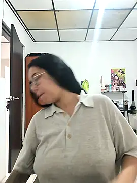 Annya-sweet online show from 11-10-25, 03:06