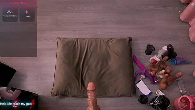 Redhead Shark new online show from 03-13-25, 03:28