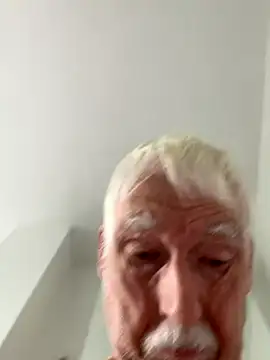 Snapshot of Steffibi1954 chatting on 10-31-25, 12:24 Steffibi1954 online show from 10-31-25, 12:24