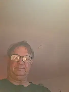 Seltsamoder online show from 11-18-25, 04:27