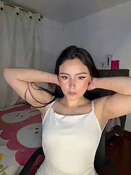 Snapshot of salome_polaniiee chatting on 06-06-26, 05:56 salome polaniiee online show from 06-06-26, 05:56