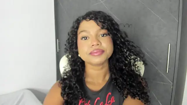 chloe ebony  online show from 02-19-26, 01:24