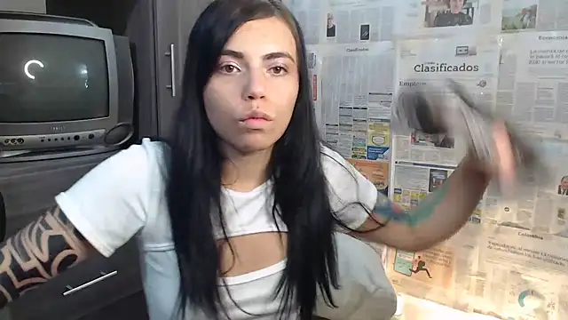 i am nina  online show from 02-26-25, 06:51