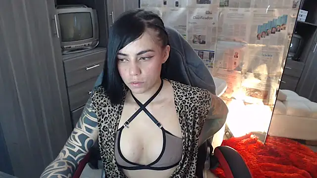 i am nina  online show from 11-08-25, 10:24