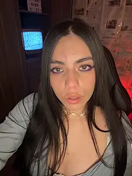 i am nina  online show from 03-25-26, 03:06