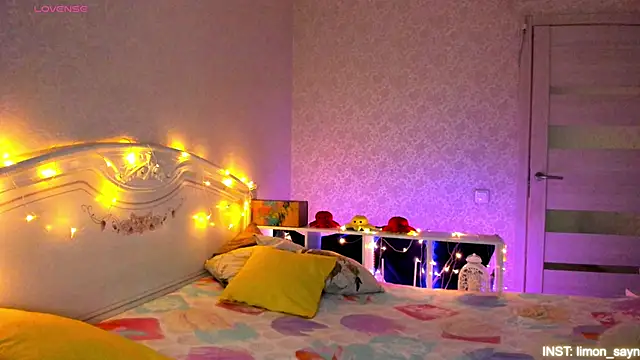 LillyMoure  online show from 03-16-26, 11:18