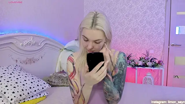 LillyMoure  online show from 03-13-25, 12:27