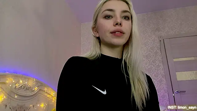 LillyMoure  online show from 02-03-26, 06:22