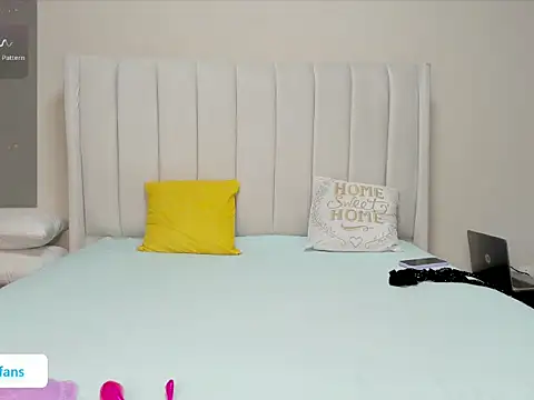  heavenlysent online show from 10-14-25, 04:13