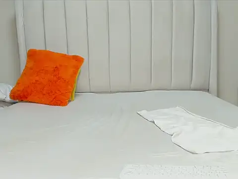  heavenlysent online show from 09-26-25, 04:08