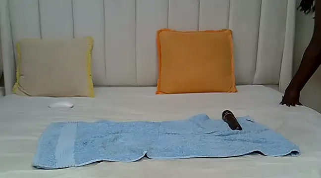  heavenlysent online show from 03-18-25, 08:17