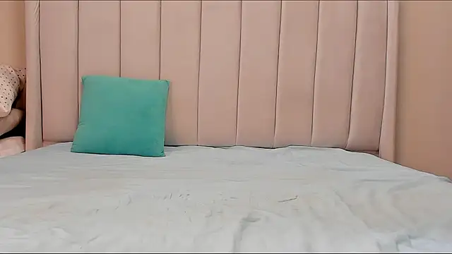  heavenlysent online show from 07-21-26, 04:47