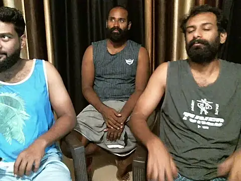 Snapshot of indian2 chatting on 07-12-26, 03:18 indian2 online show from 07-12-26, 03:18