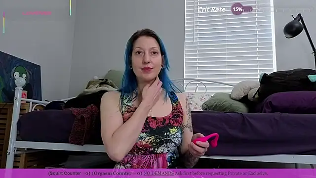 MissCumberdale online show from 11-21-25, 07:02