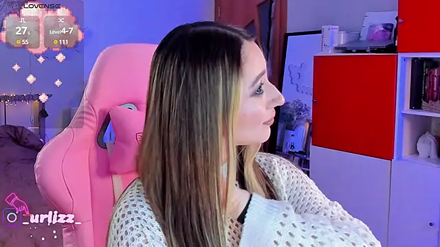 Snapshot of Fiona-Love chatting on 12-14-24, 06:41 Fiona-Love online show from 12-14-24, 06:41