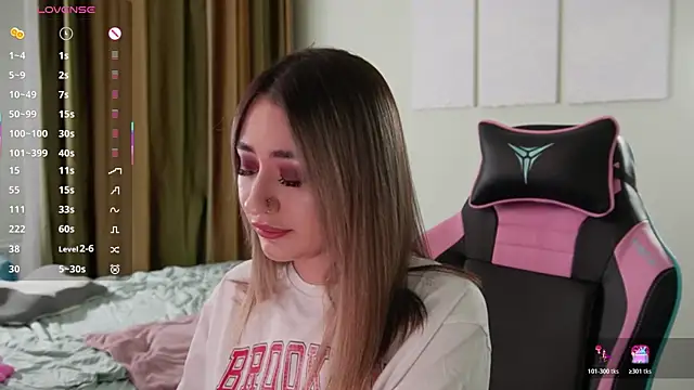 Fiona-Love online show from 11-15-25, 03:27