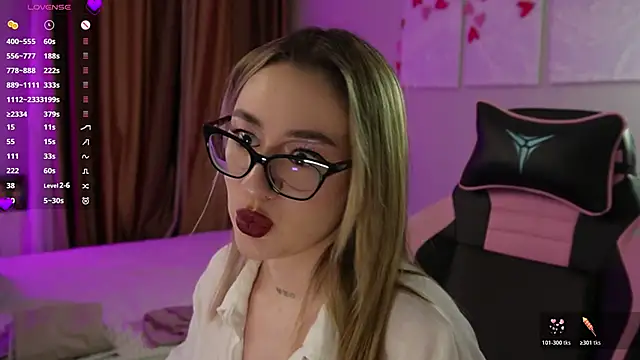 Fiona-Love online show from 02-21-26, 05:26