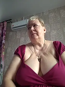 Snapshot of EffectFiona chatting on 02-03-26, 03:59 EffectFiona online show from 02-03-26, 03:59