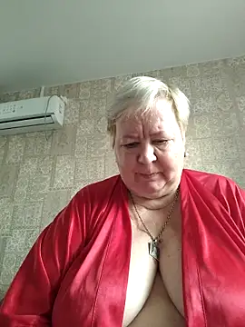 EffectFiona online show from 10-14-25, 02:45